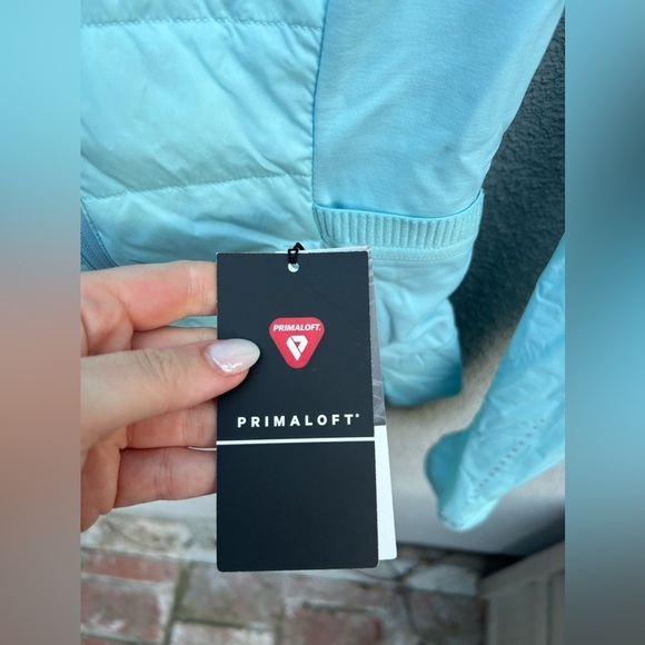 Lululemon Down for It All Jacket In Sea Frost New With Tags! - Picture 7 of 9